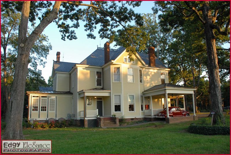 real-estate-20080922-alexander-house-013-resized.jpg